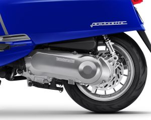 blue-v200-engine-retouch